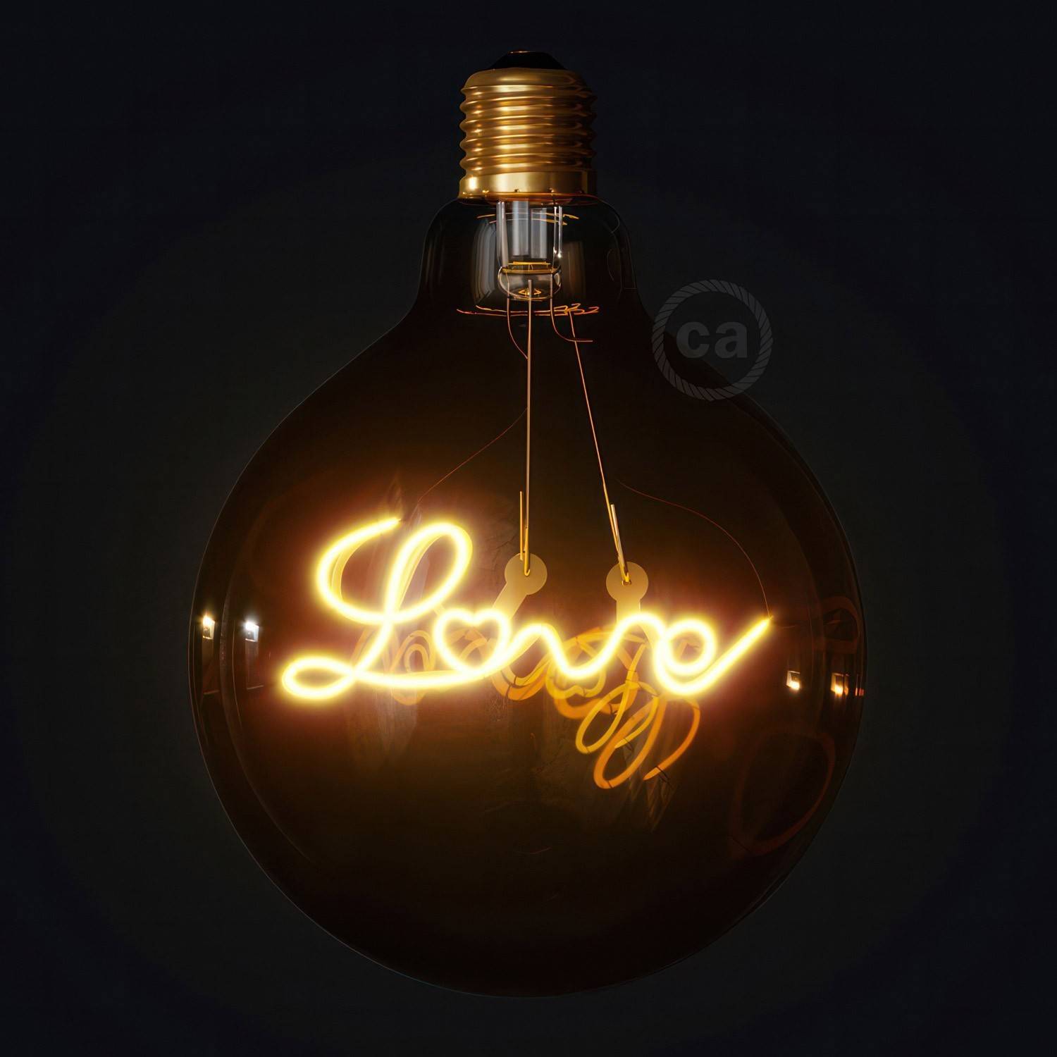 Bec LED cu lumină aurie pentru lustră - Glob G125 cu un singur filament "Love" - 4,5W 250Lm E27 1800K Dimabil.