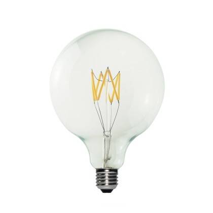 Bec LED clar B04 5V din colecția cu filament scurt Globe G125 1,3W 110Lm E27 2500K, cu reglaj de intensitate.