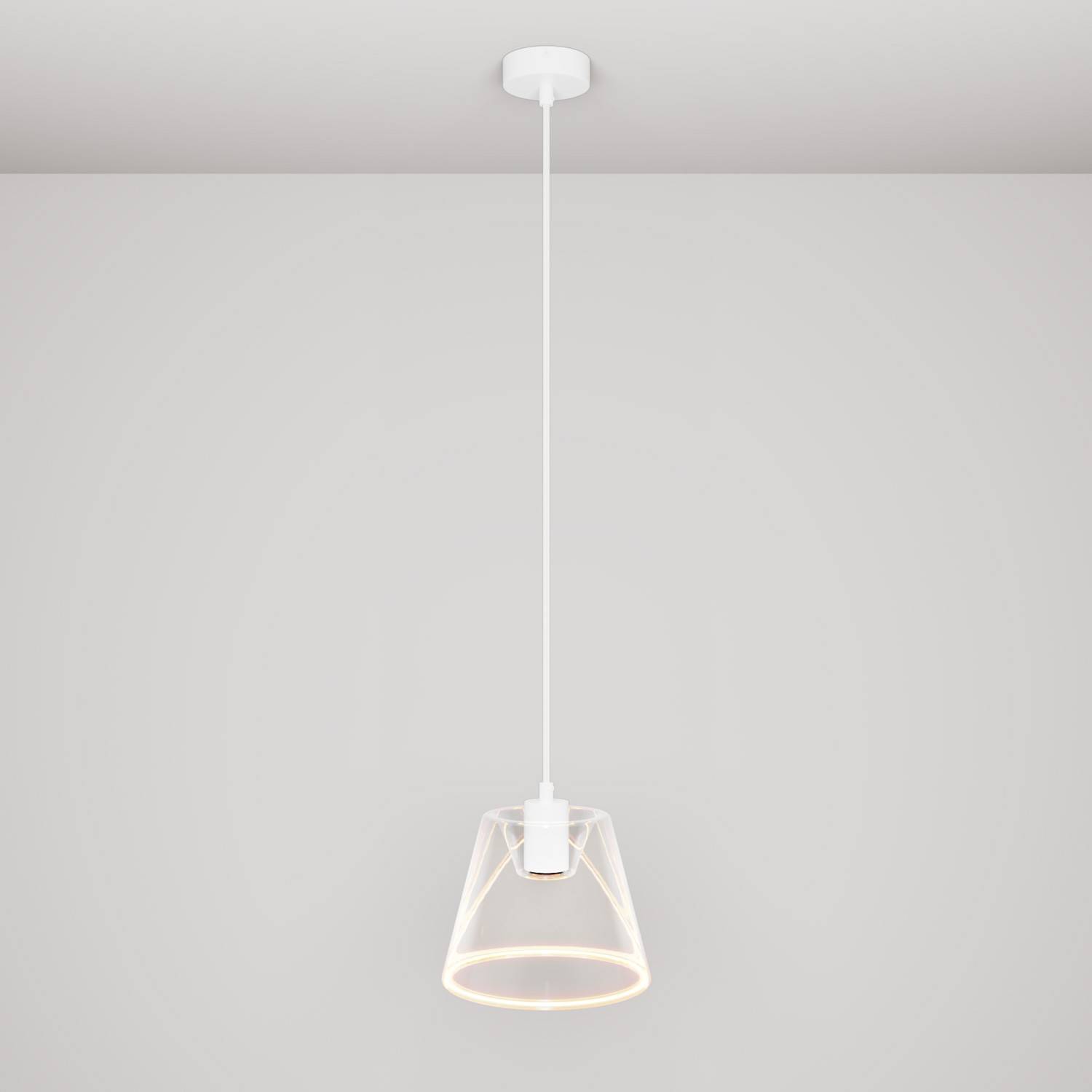 Loftslampe med transparent kegleformet Ghost-lyskilde