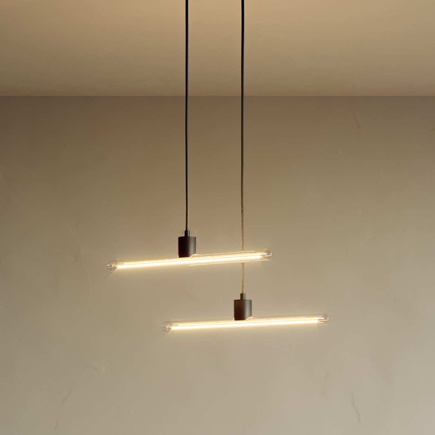 Lampa de suspendare Esse14 cu montură S14d