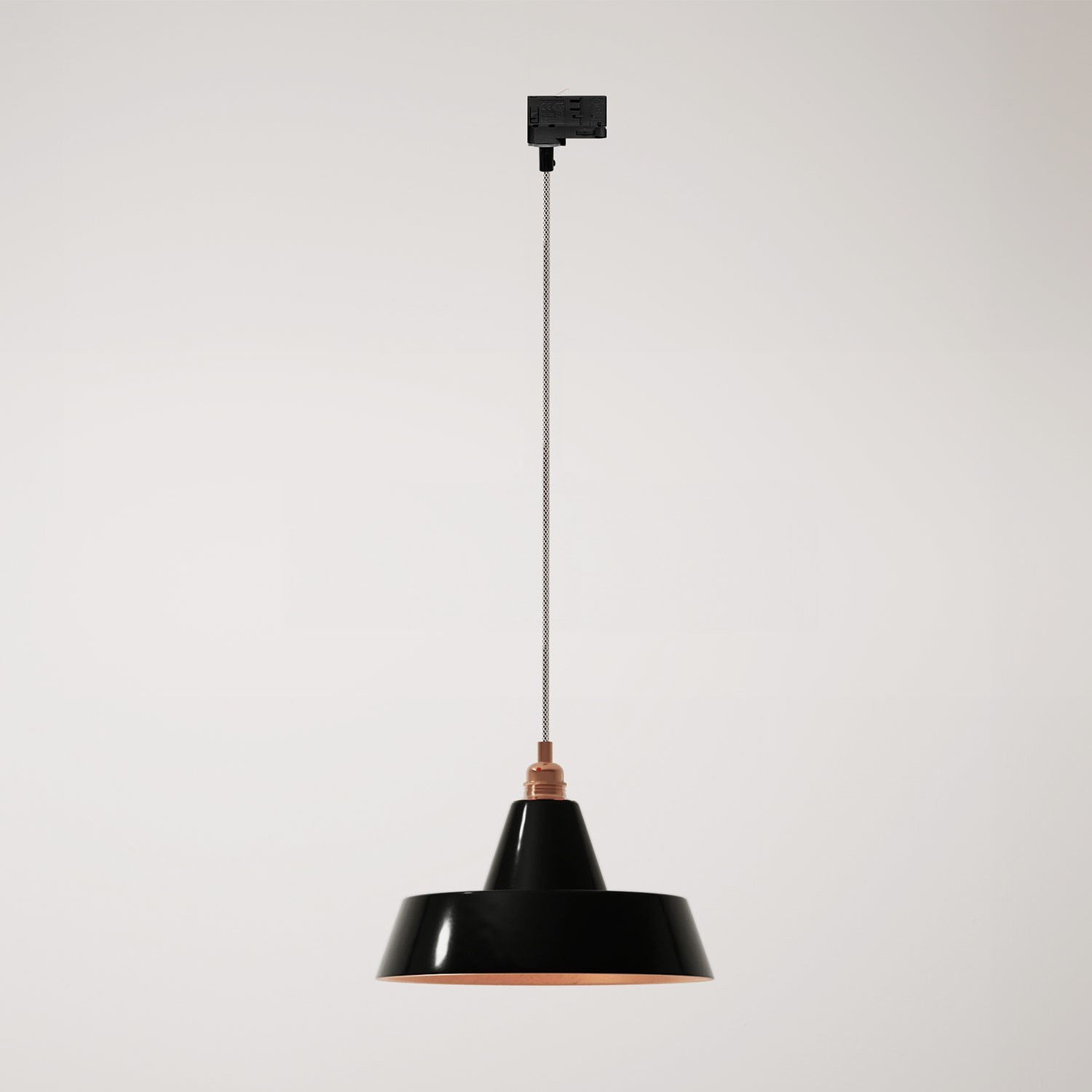 Industriële keramische hanglamp met track lampenkap