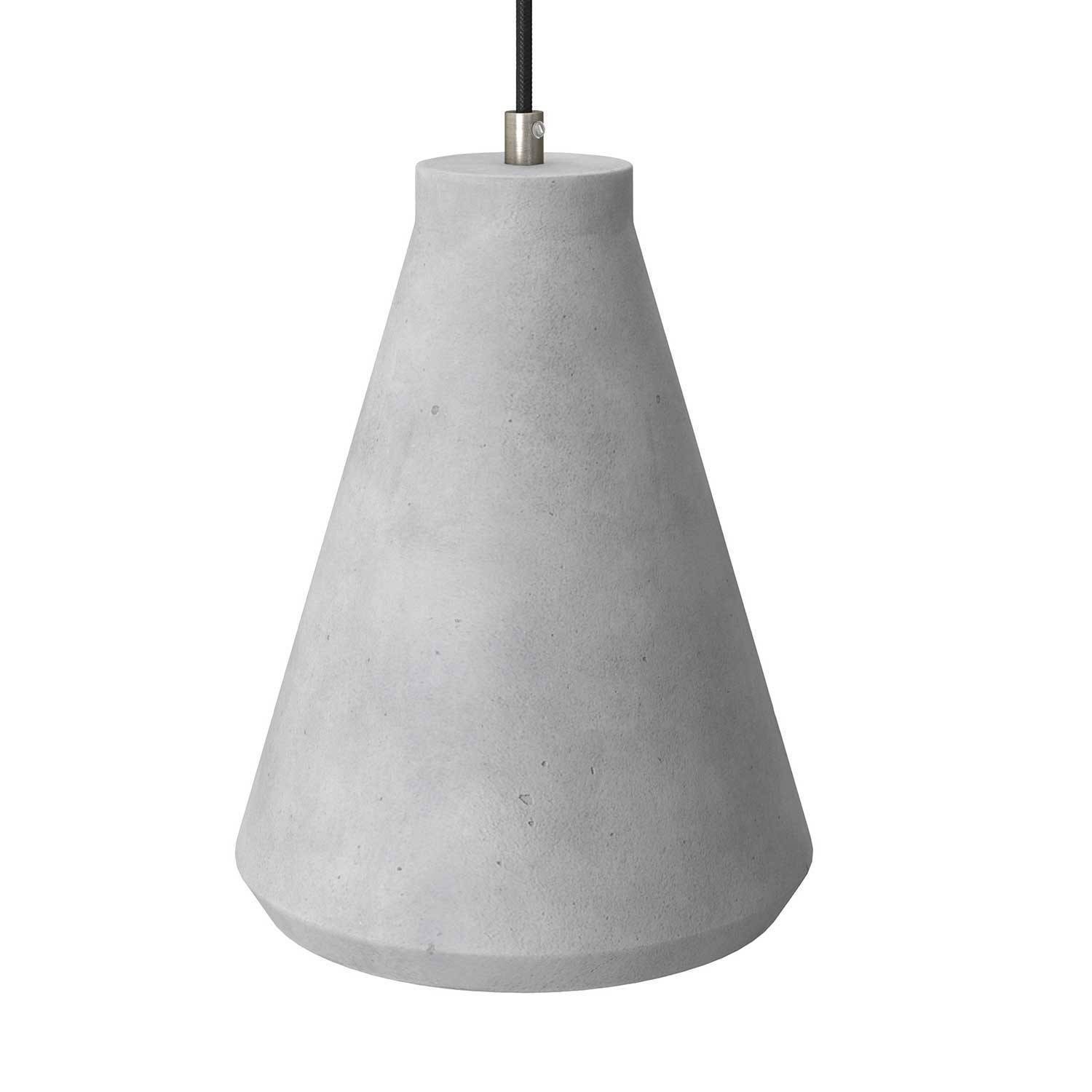 Hanglamp vervaardigd in Italië met textiel kabel, Entennoir kap in cement en metalen afwerking